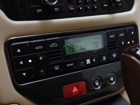 Used 2016 Maserati GranTurismo Sport image 27