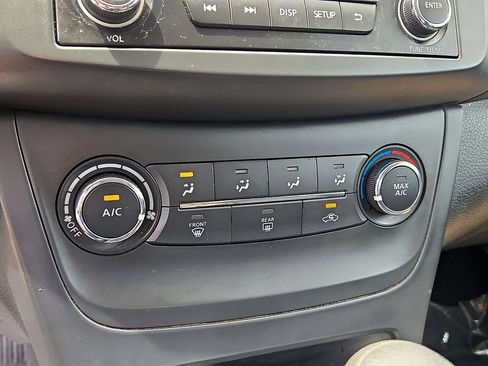 Used 2017 Nissan Sentra S FWD image 17