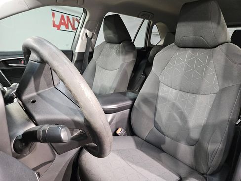 Used 2021 Toyota RAV4 XLE FWD image 24