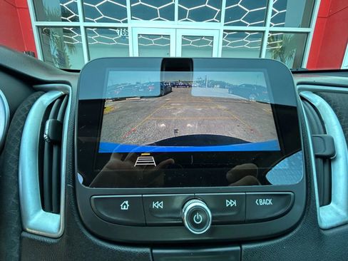 Used 2019 Chevrolet Malibu LS image 15