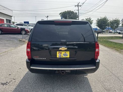Used 2013 Chevrolet Suburban LTZ AWD/4WD image 7