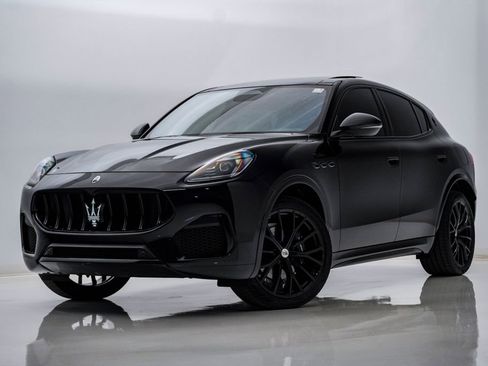 Used 2023 Maserati Grecale Modena AWD/4WD image 1