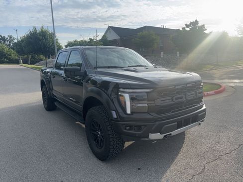 Used 2025 Ford F150 Raptor AWD/4WD image 3