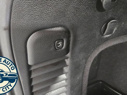 Used 2017 Jeep Grand Cherokee Overland AWD/4WD image 40