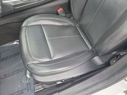 Used 2017 Alfa Romeo Giulia AWD w/ Sport Appearance Package image 29