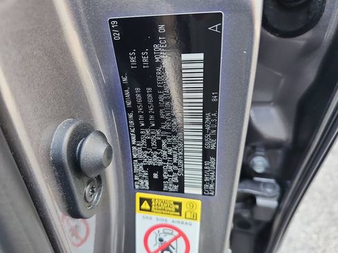 Used 2019 Toyota Highlander XLE AWD/4WD image 38