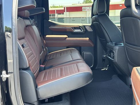 Used 2023 GMC Sierra 1500 Denali Ultimate AWD/4WD image 13