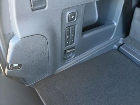 New 2026 Ford Expedition Active image 15