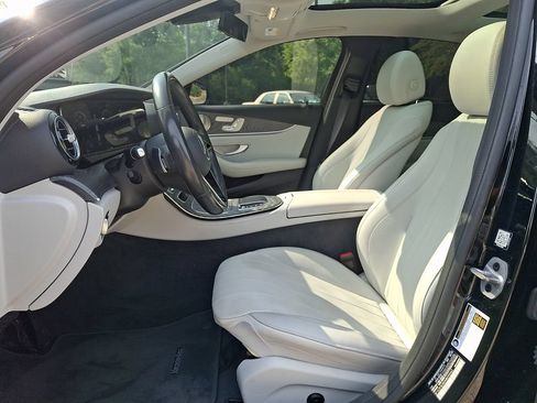 Used 2022 Mercedes-Benz E 350 Sedan w/ Driver Assistance Package image 13