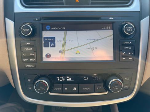 Used 2017 Nissan Altima 2.5 SV w/ Convenience Package image 19