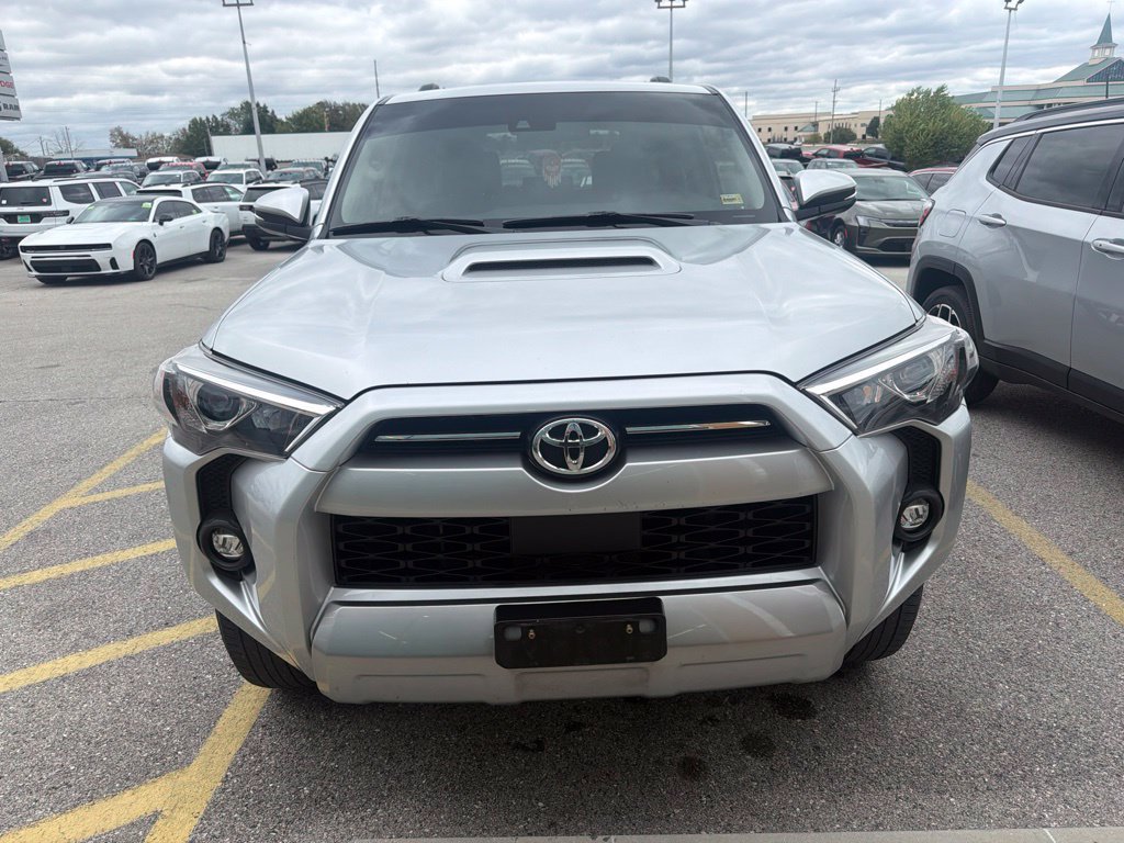 Used 2021 Toyota 4Runner TRD Off-Road Premium AWD/4WD image 3