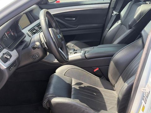 Used 2014 BMW M5 RWD image 19