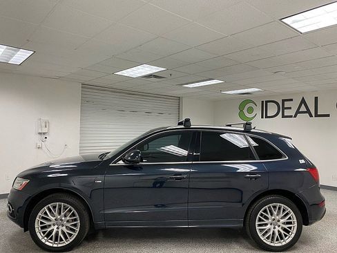 Used 2017 Audi Q5 2.0T Premium Plus w/ Technology Package image 8