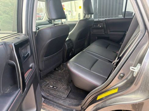 Used 2020 Toyota 4Runner TRD Off-Road Premium image 10