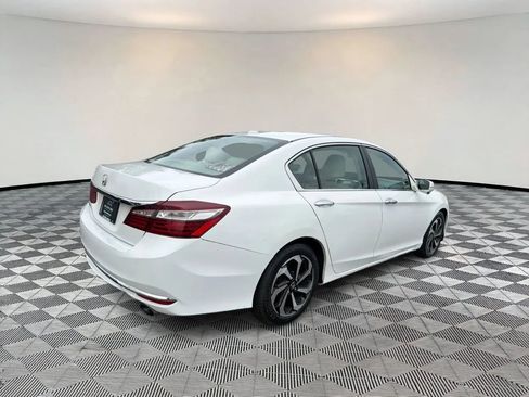 Used 2016 Honda Accord EX-L image 7