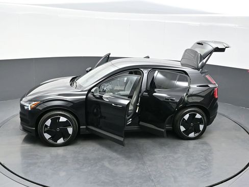 New 2026 Volvo EX30 Plus w/ Protection Package Premier AWD/4WD image 38