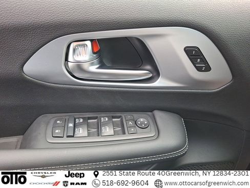 New 2026 Chrysler Pacifica Limited w/ S Appearance Package image 29