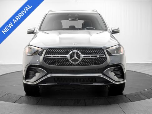Used 2024 Mercedes-Benz GLE 350 4MATIC w/ AMG Line Exterior image 2