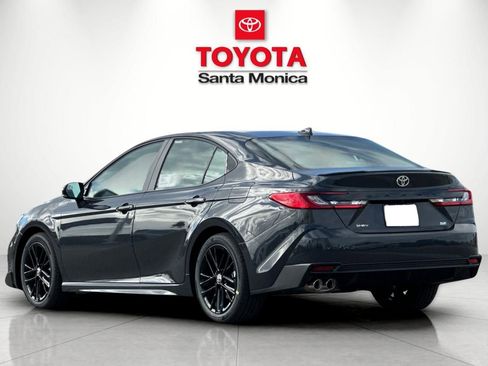 New 2026 Toyota Camry SE FWD image 5