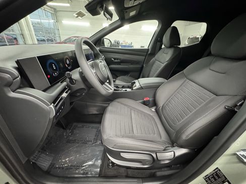 New 2025 Hyundai Santa Cruz SE image 13