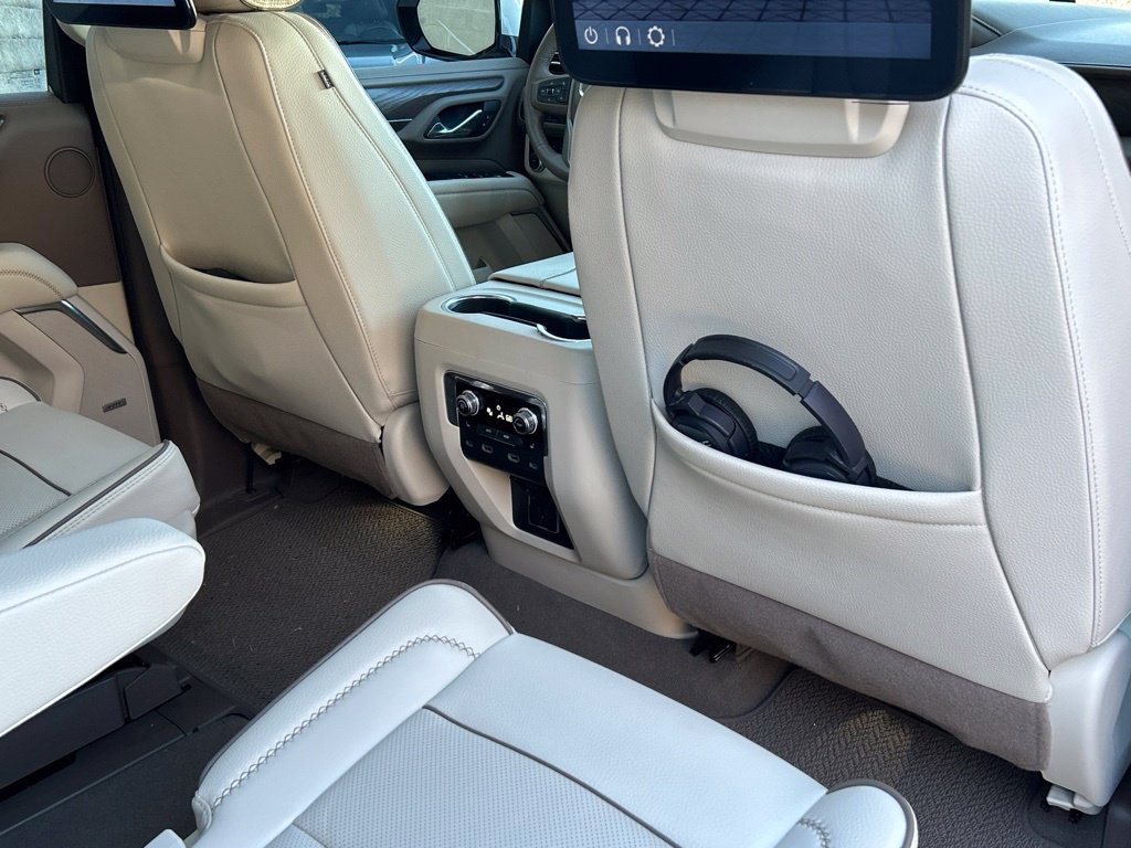 Used 2024 GMC Yukon XL Denali w/ Denali Reserve Package AWD/4WD image 59