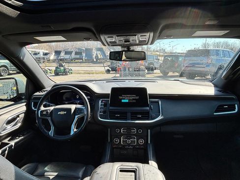 Used 2022 Chevrolet Tahoe LT w/ Luxury Package image 6