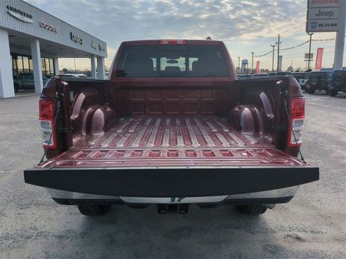 Used 2021 RAM 2500 Tradesman image 27