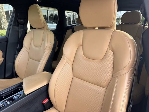 Used 2021 Volvo XC60 T5 Inscription w/ Advanced Package image 21