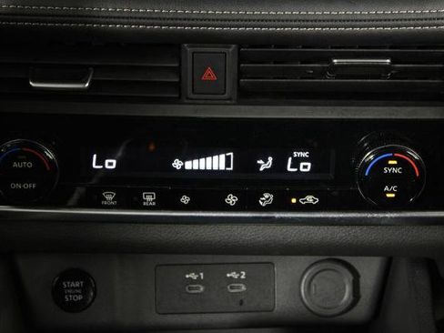 Certified 2025 Nissan Rogue SV FWD image 23