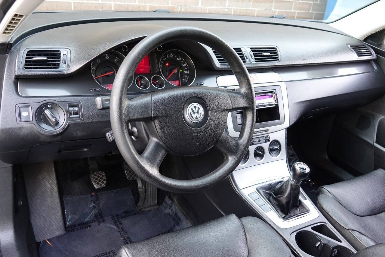 Used 2007 Volkswagen Passat 2.0T FWD image 48