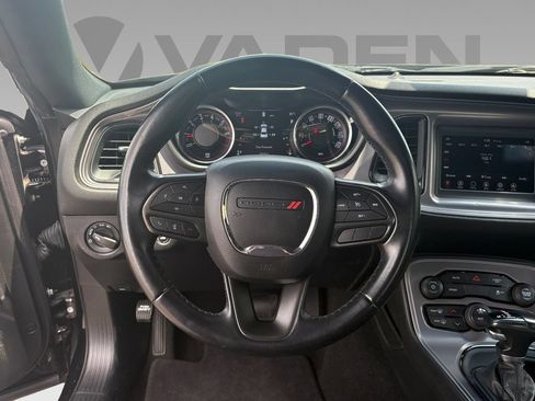 Used 2023 Dodge Challenger SXT RWD image 14