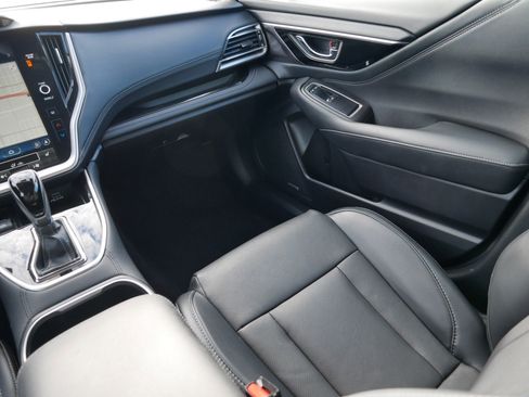 Used 2024 Subaru Outback Limited image 11