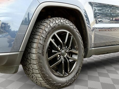Used 2021 Jeep Grand Cherokee Trailhawk w/ Premium Lighting Group AWD/4WD image 8
