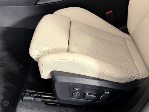 Used 2026 BMW X3 xDrive30i AWD/4WD image 13
