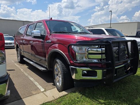 Used 2018 Ford F150 Lariat w/ Equipment Group 502A Luxury AWD/4WD image 4