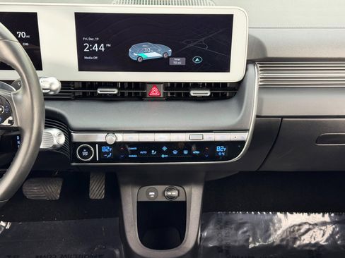 Used 2022 Hyundai Ioniq 5 SEL image 23