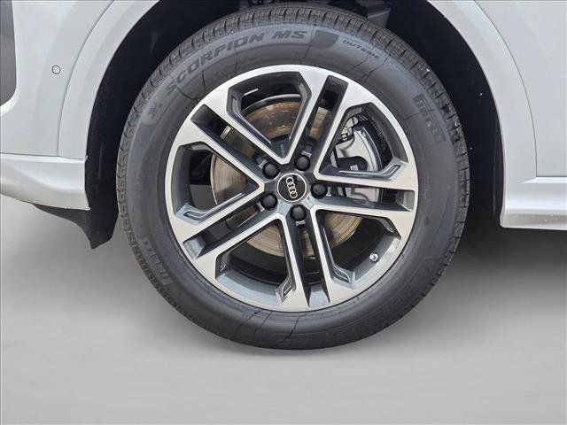 New 2025 Audi Q5 Premium w/ Convenience Package AWD/4WD image 9