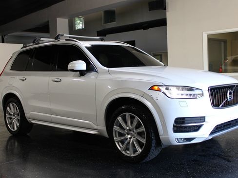 Used 2017 Volvo XC90 T6 Momentum w/ Vision Package AWD/4WD image 48