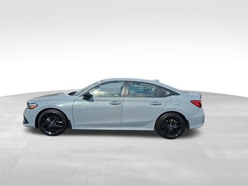 Used 2023 Honda Civic Sport image 4