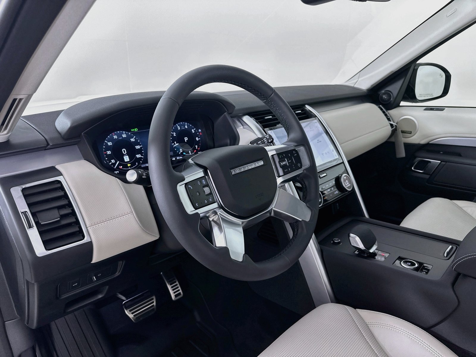 New 2026 Land Rover Discovery Limited Edition AWD/4WD image 33