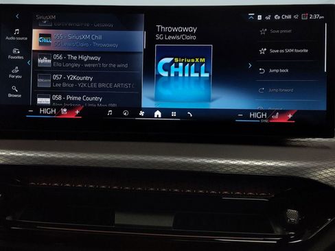 New 2026 BMW 330i xDrive Sedan w/ M Sport Package image 23