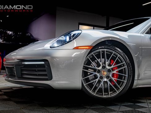 Used 2023 Porsche 911 Carrera 4S image 6