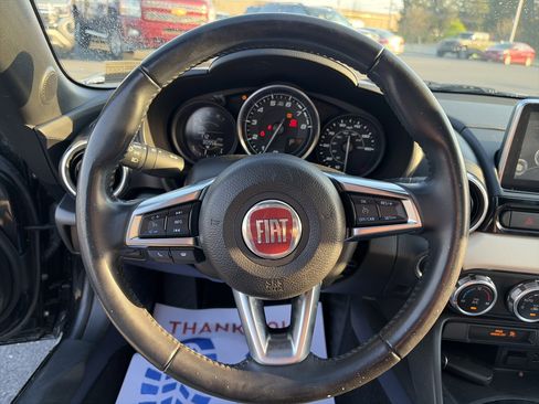 Used 2019 FIAT 124 Spider Lusso image 28