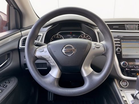 Used 2017 Nissan Murano S w/ Navigation Package FWD image 10