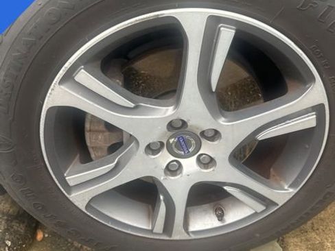 Used 2014 Volvo XC60 T6 image 33