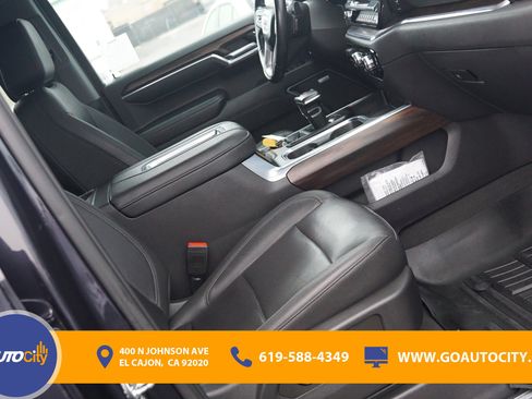 Used 2022 GMC Sierra 1500 SLT w/ SLT Premium Plus Package image 9