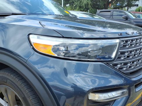 Used 2024 Ford Explorer XLT w/ Equipment Group 202A RWD image 3