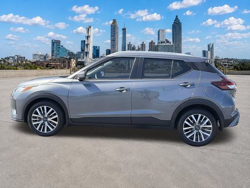 Certified 2023 Nissan Kicks SV FWD image 2