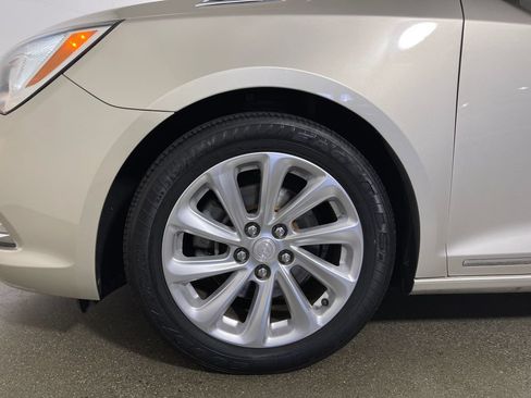 Used 2015 Buick LaCrosse Leather FWD image 11