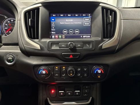 Used 2021 GMC Terrain SLE w/ Driver Convenience Package FWD image 8